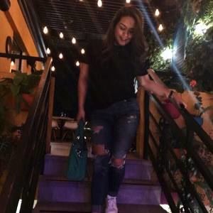 Meet your Posher, Annie